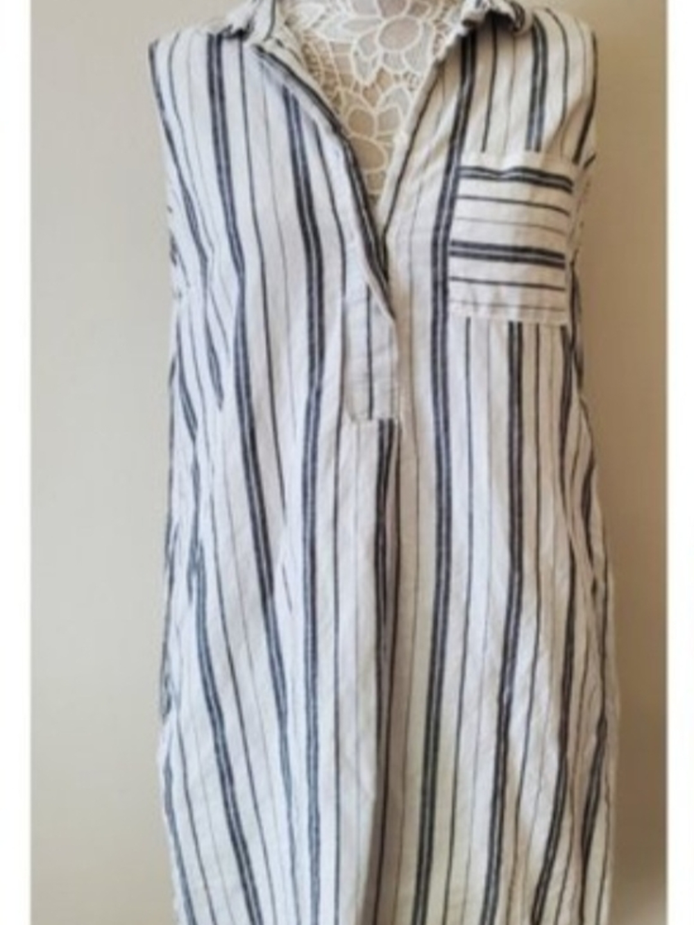 Liz Claiborne White and Black Striped  Sleeveless Midi Shirt Dress